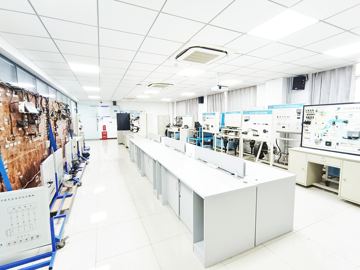 西安外事學(xué)院工學(xué)院汽車電子技術(shù)實驗室介紹